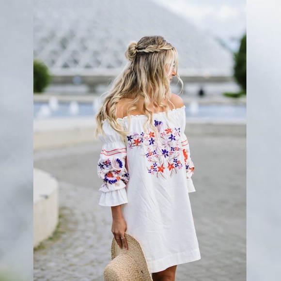 Free People Dresses & Skirts - Free People ‘Fleu Du Jour’ Over the Shoulder Dress